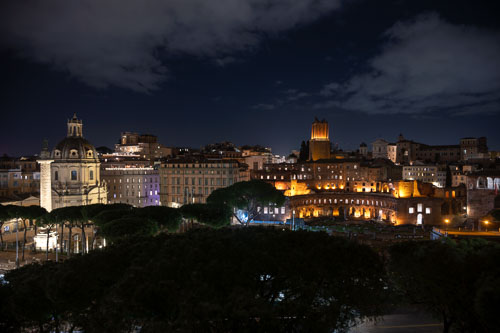 Blick auf den Trajansmarkt 2024-01-02_19-20-37__Z728653-Verbessert-RR_Exed-0325.jpg