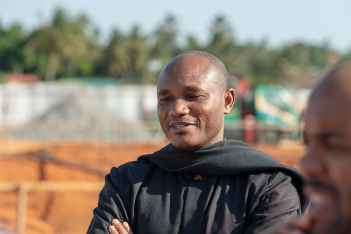 New Pugu Parish _HMR4338.jpg