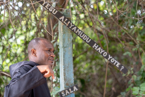 Bible on the Ground _HMR4376.jpg