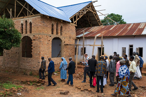 Neubau und alte Kirche 2023-10-22_11-06-37__Z725883.jpg