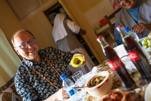 Avocado mit Kaffelpulver 2023-10-25_13-16-38__Z726188.jpg