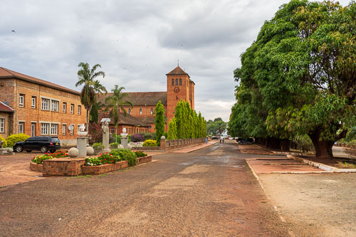 Am Abend des zweiten Tages unserer Reise von Sumbawanga über Mbeya kommen wir endlich in Peramiho an. 2023-11-03_17-13-38__Z727087-Verbessert-RR.jpg