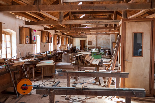 Blick in die Schreinerei 2023-11-04_09-10-18__Z727128.jpg